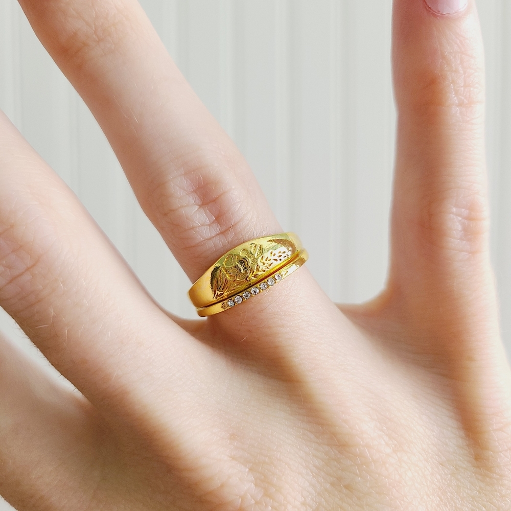 Gold Carved Rose Ring Set sz 7